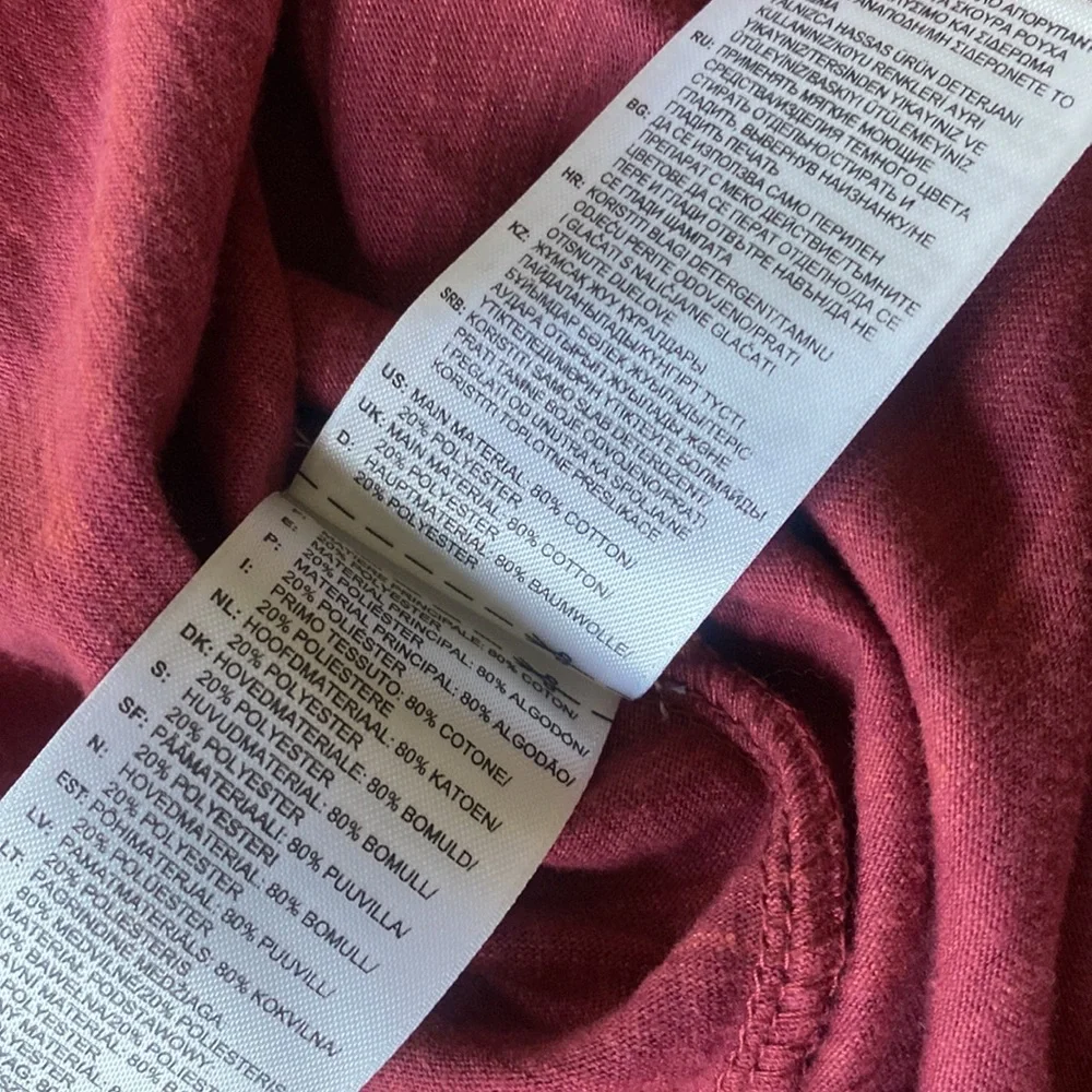 Reebok tshirt - Picture 6 of 7